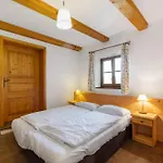 Zweilindenhof Pensjonat 3*