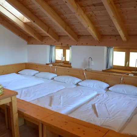 Guest house Zweilindenhof *