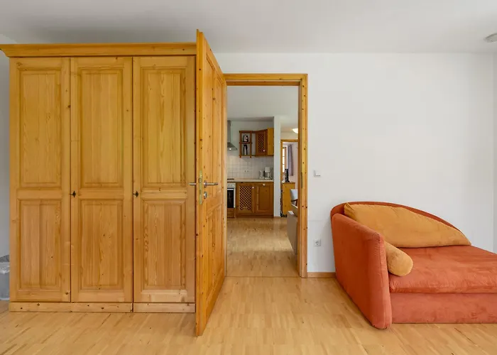 Zweilindenhof 3*