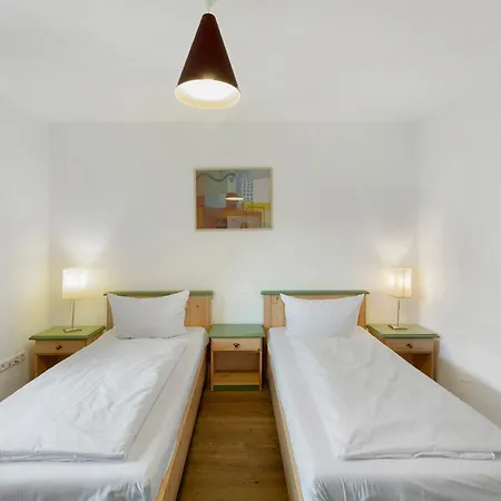 Zweilindenhof Pensionat 3*